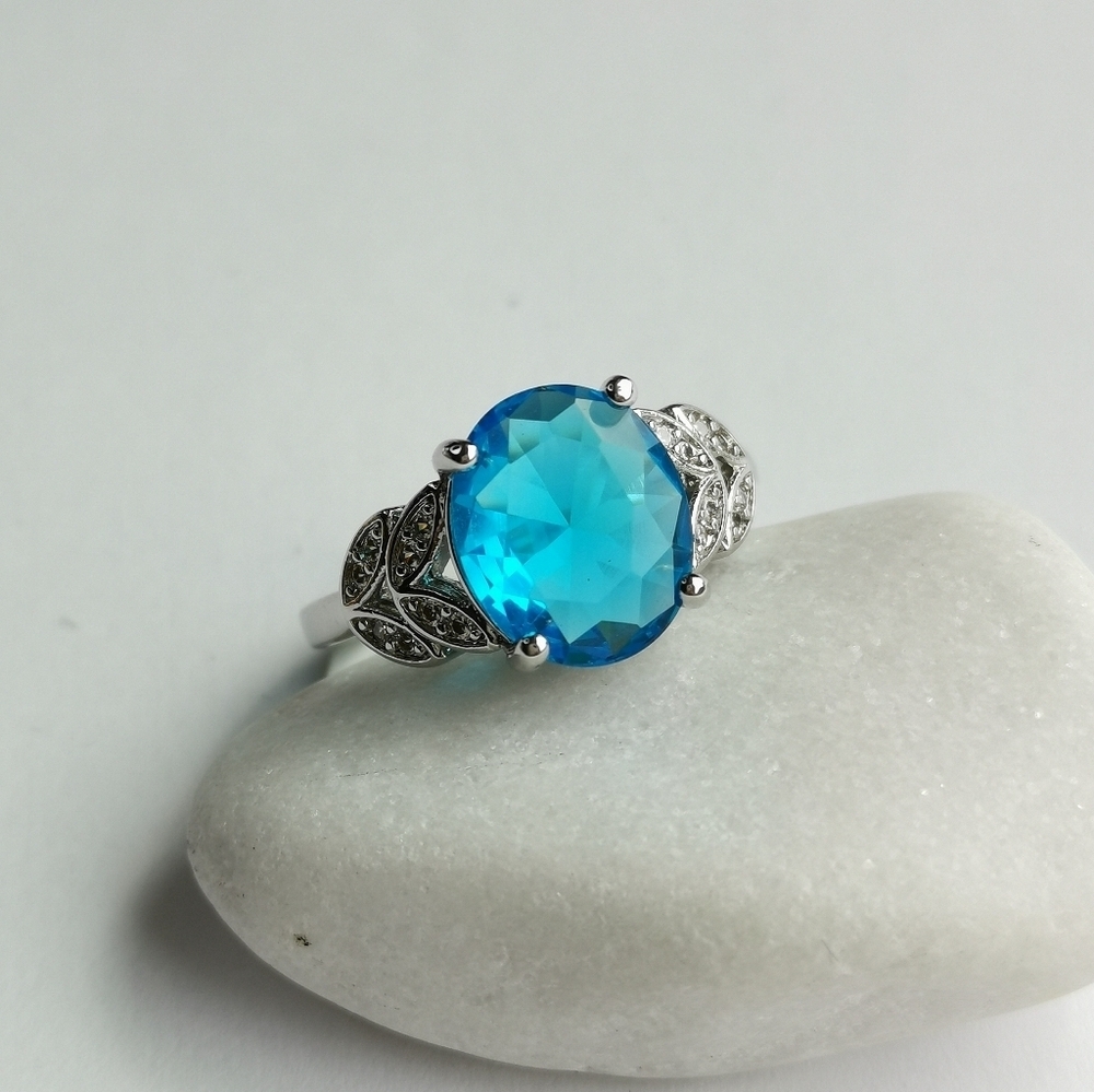 NWT CZ Swiss Blue Topaz cz ring size 7